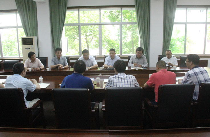 1.宣传组与缙云中学校长施林栋等座谈,并签署共建优质生源基地协议